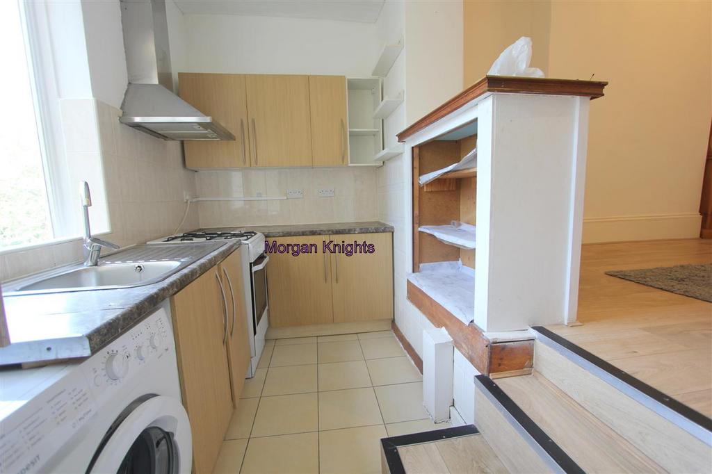 Apartment in Acton - View 4