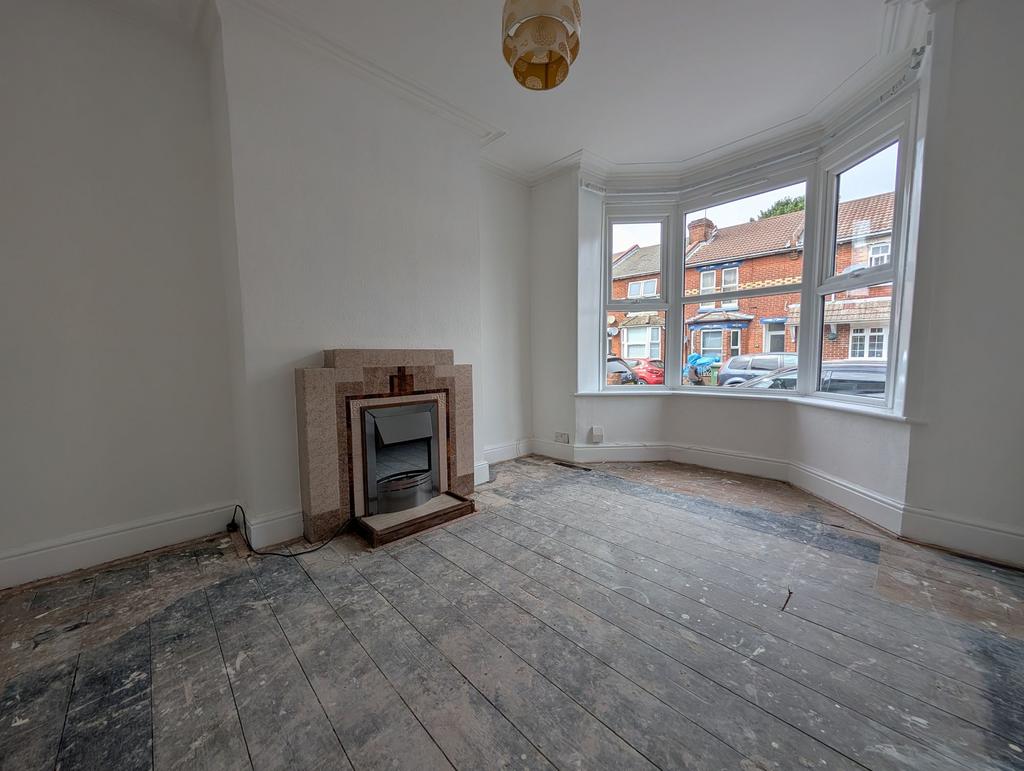 House in Southampton - View 5