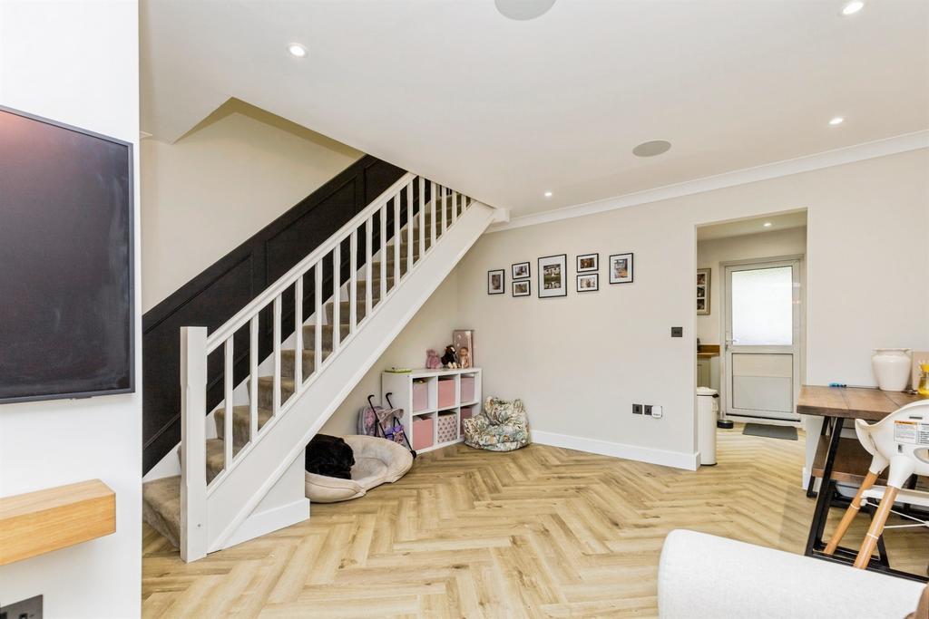House in Crawley - View 2