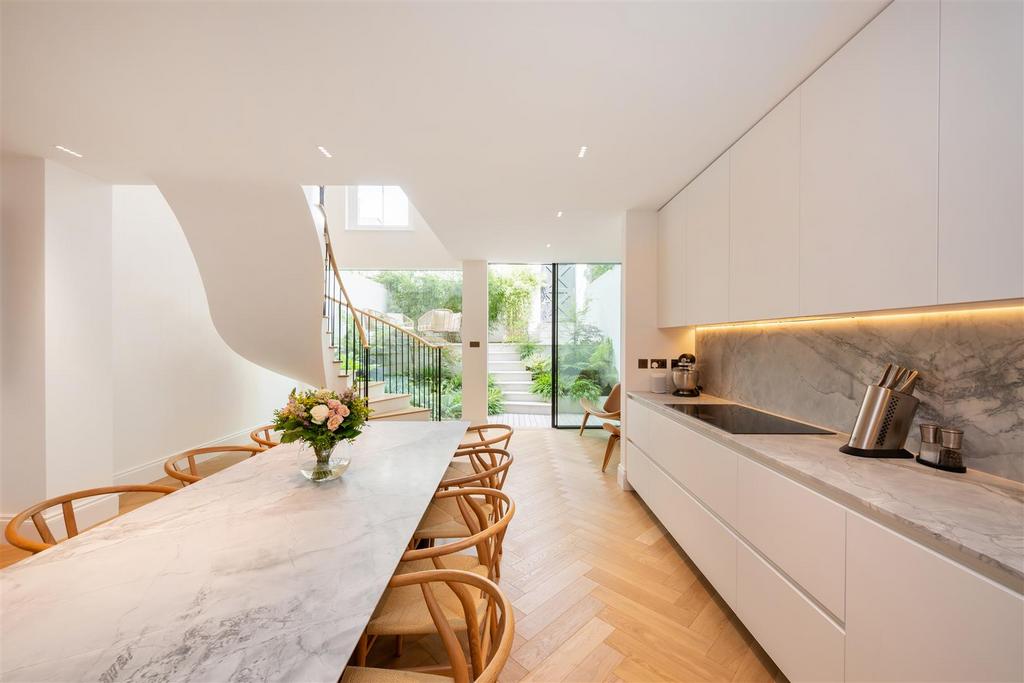 House in London - More