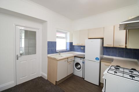 2 bedroom terraced house to rent, Cadogan Street, North Ormesby.