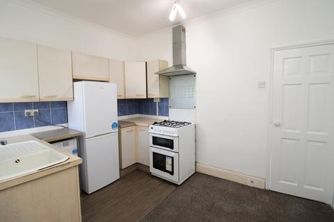 2 bedroom terraced house to rent, Cadogan Street, North Ormesby.