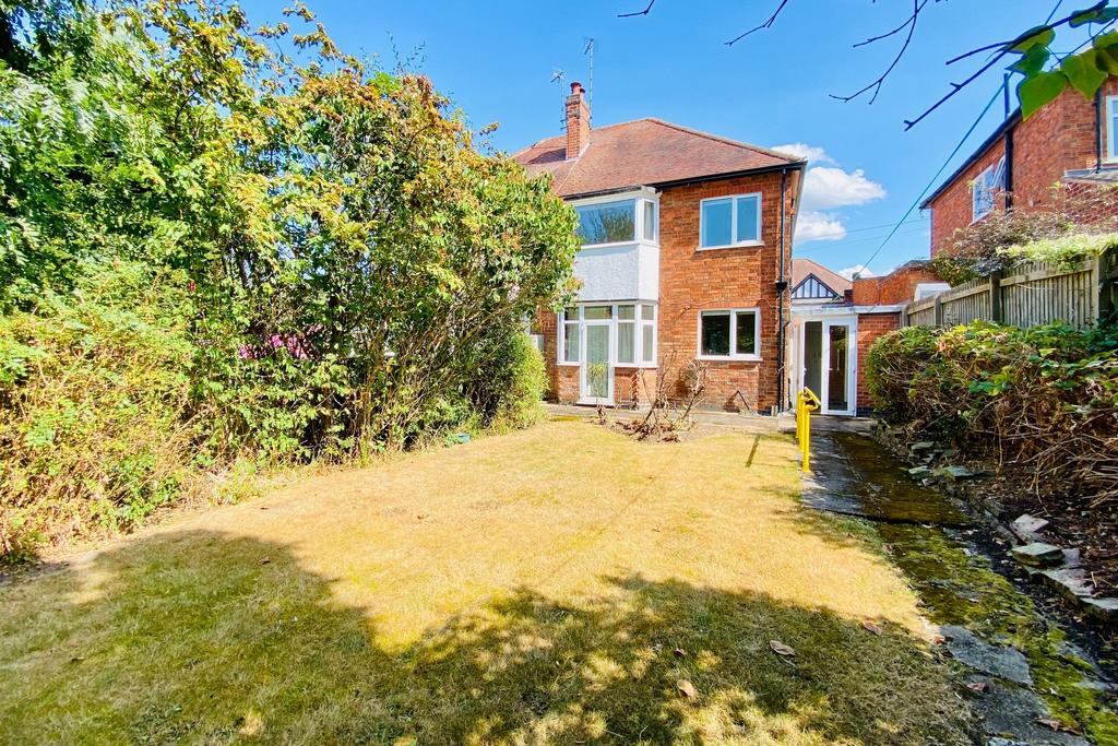 House in Leicester - View 2