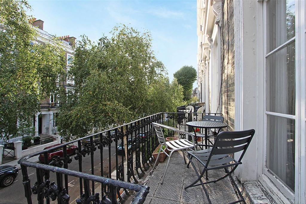 Apartment in London - View 3