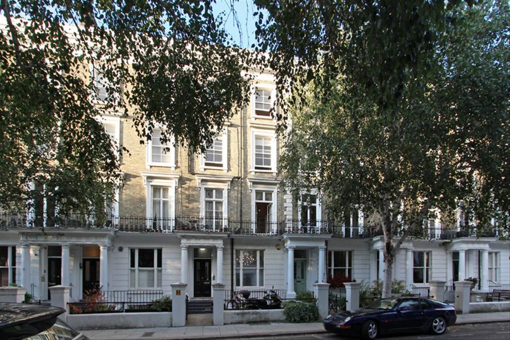 Apartment in London - More