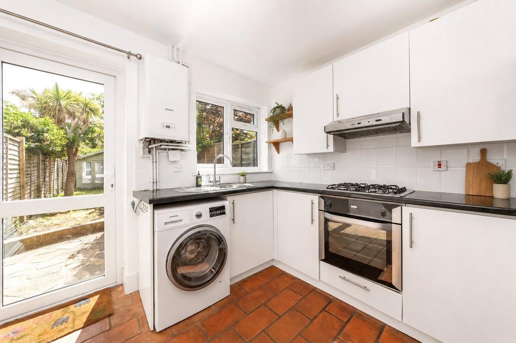 House in London - View 3