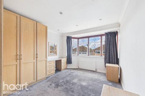 Glenton Way, Romford