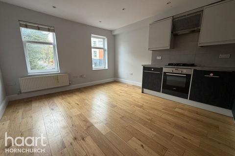 2 bedroom apartment to rent, Station Lane, HORNCHURCH