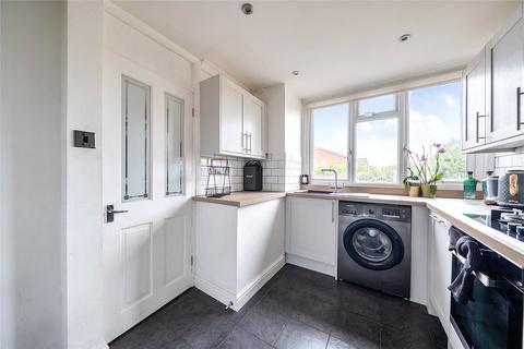 2 bedroom flat for sale, Kingsmead, Westerham, Kent