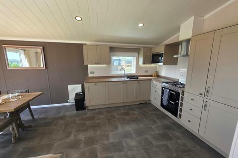 2 bedroom lodge for sale, Pickering York