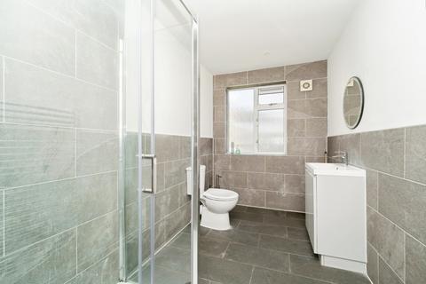 3 bedroom terraced house to rent, Pear Tree Avenue, Yiewsley, West Drayton, UB7