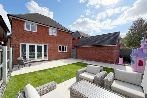 4 bedroom detached house for sale, Herbert Owen Drive, Priorslee, Telford