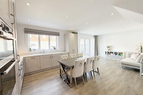 4 bedroom detached house for sale, Herbert Owen Drive, Priorslee, Telford