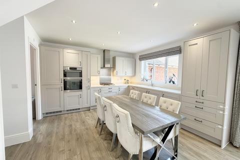 4 bedroom detached house for sale, Herbert Owen Drive, Priorslee, Telford