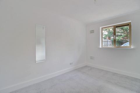 undefined, Binfield, Bracknell RG12