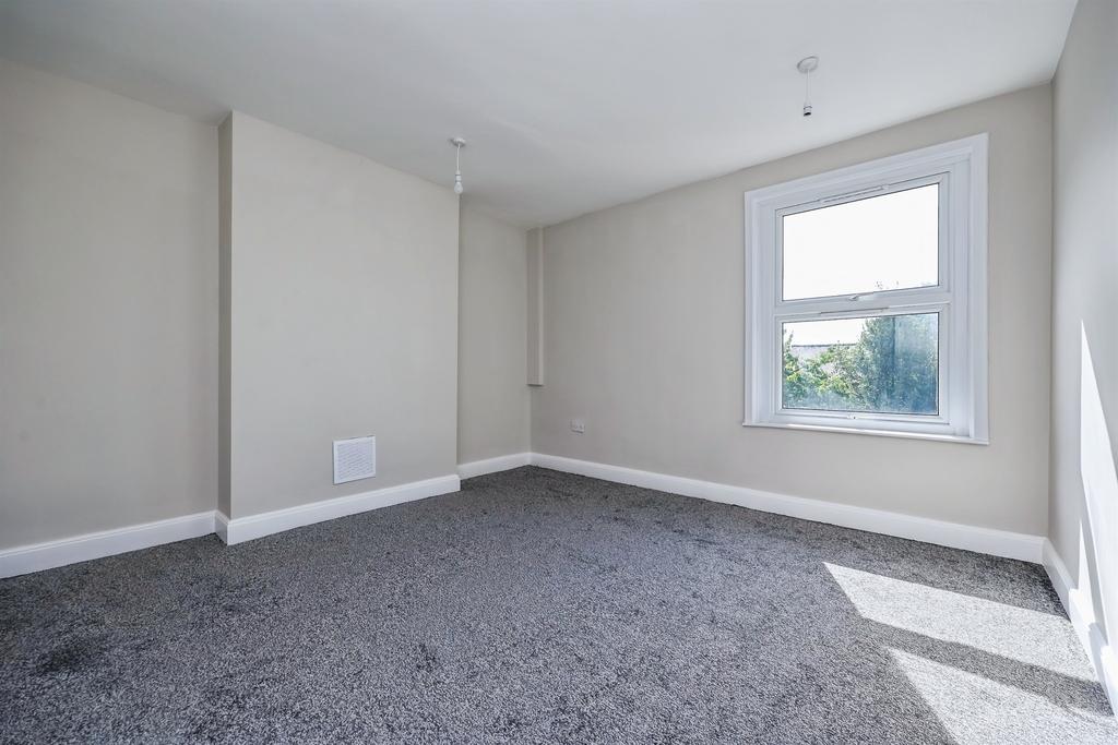 House in Nottingham, Nottinghamshire - View 5