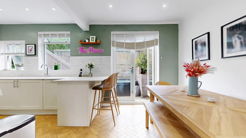 House in Glasgow - View 5