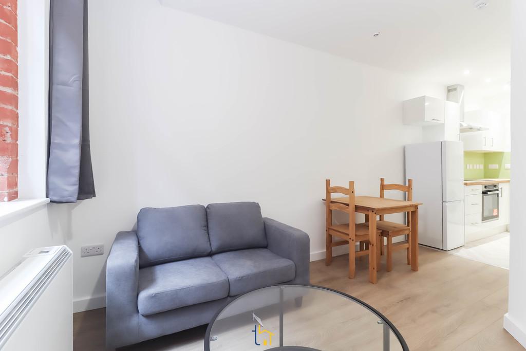 Apartment in Leicester - View 4