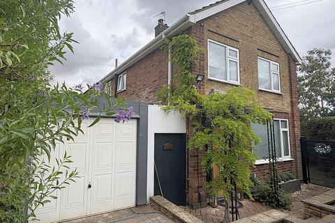 3 bedroom semi-detached house for sale, Lynton Road, Melton Mowbray