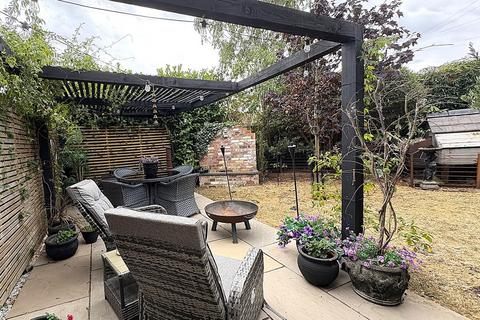 3 bedroom semi-detached house for sale, Lynton Road, Melton Mowbray