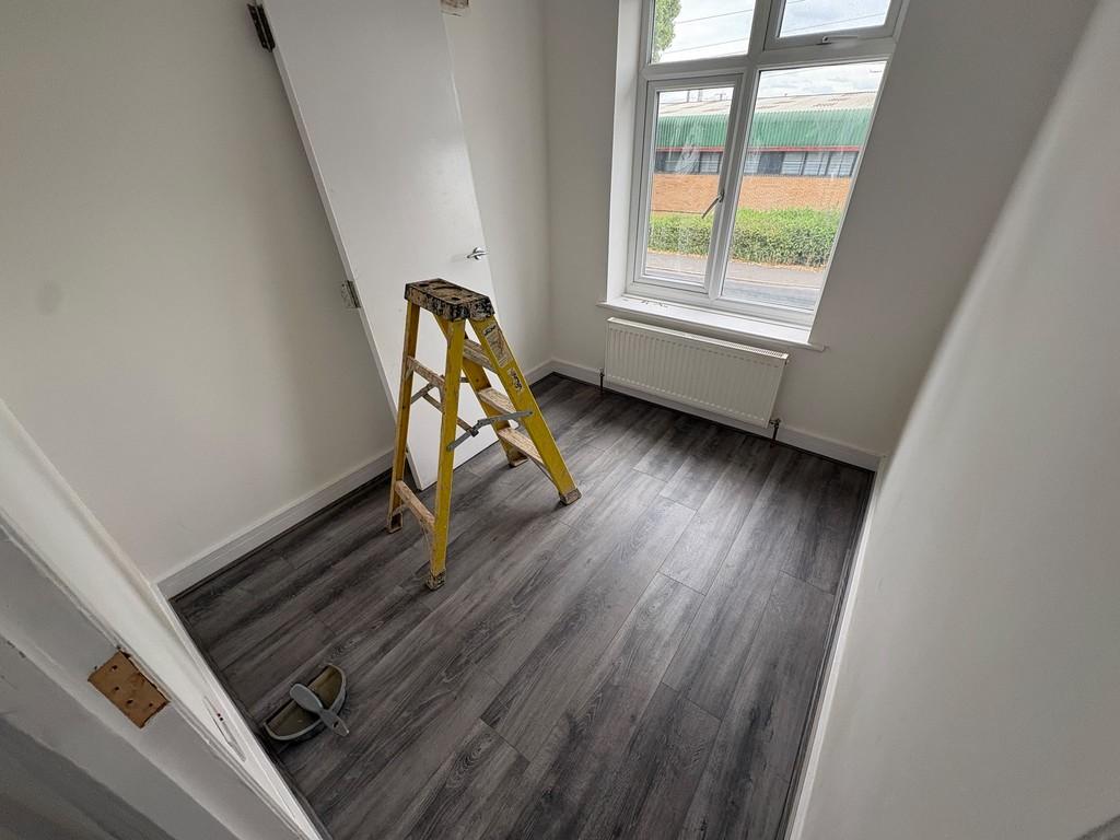 House in Southall - View 5