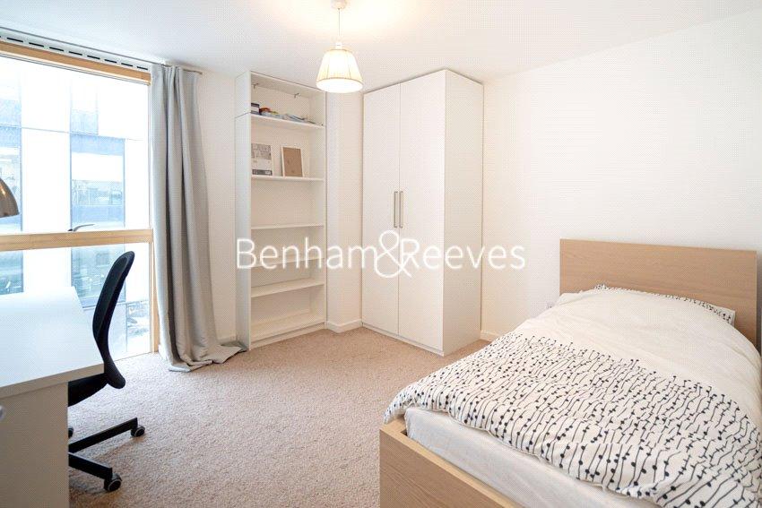House in London - View 3