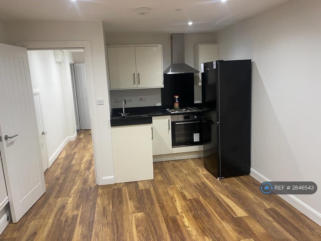 Apartment in London - More