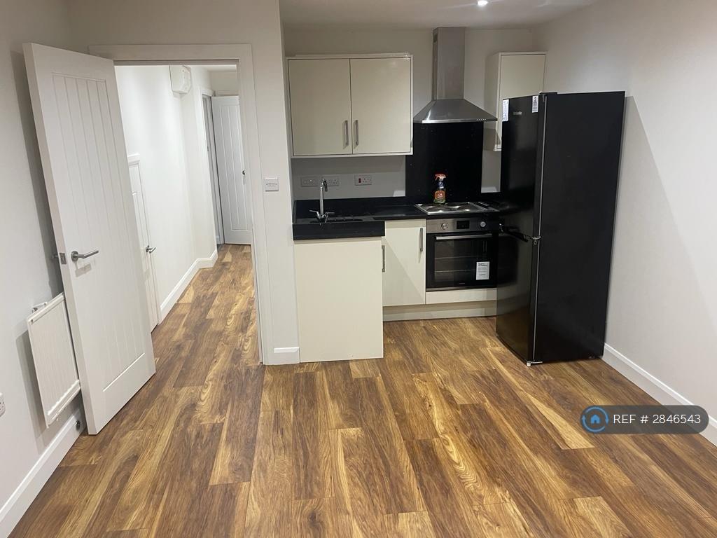 Apartment in London - View 2