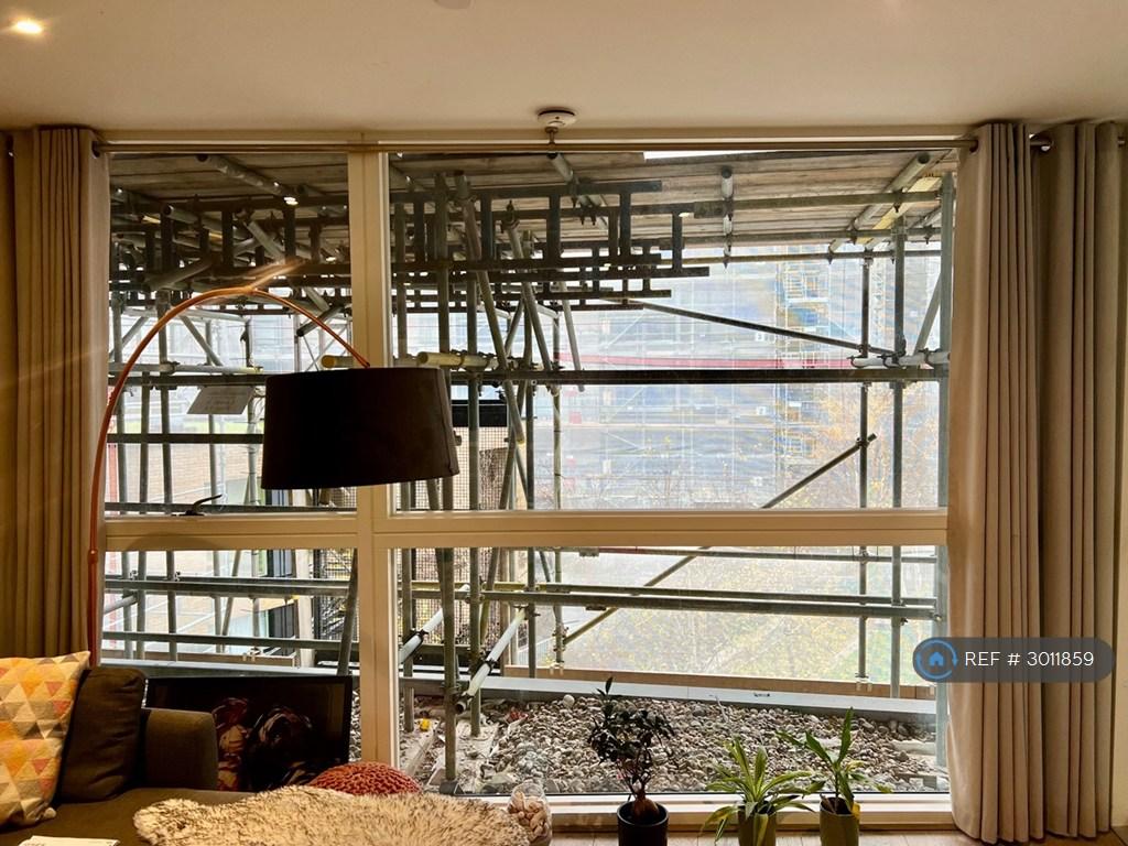 Apartment in Greenwich - More