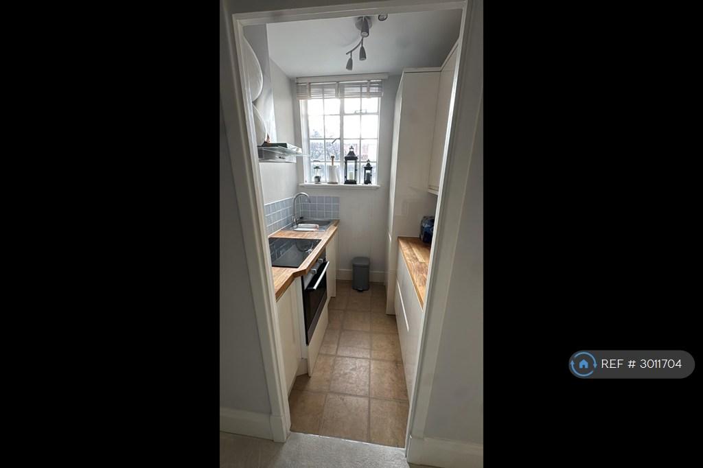 Apartment in London - View 3