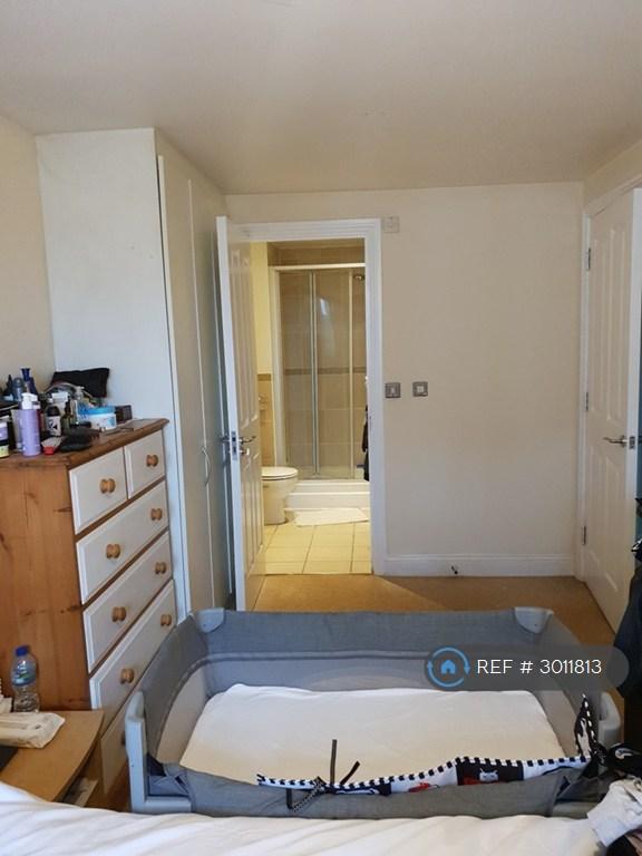 Apartment in Reading - More