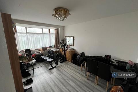 5 bedroom semi-detached house to rent, Upney Lane, Barking, IG11