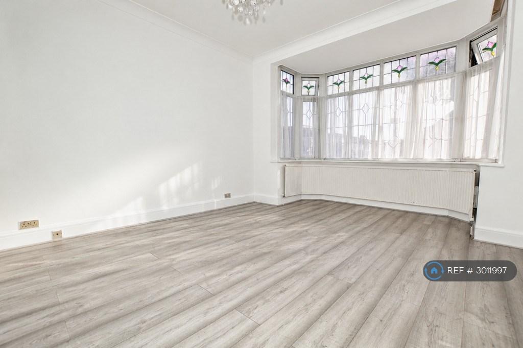 House in London - View 4