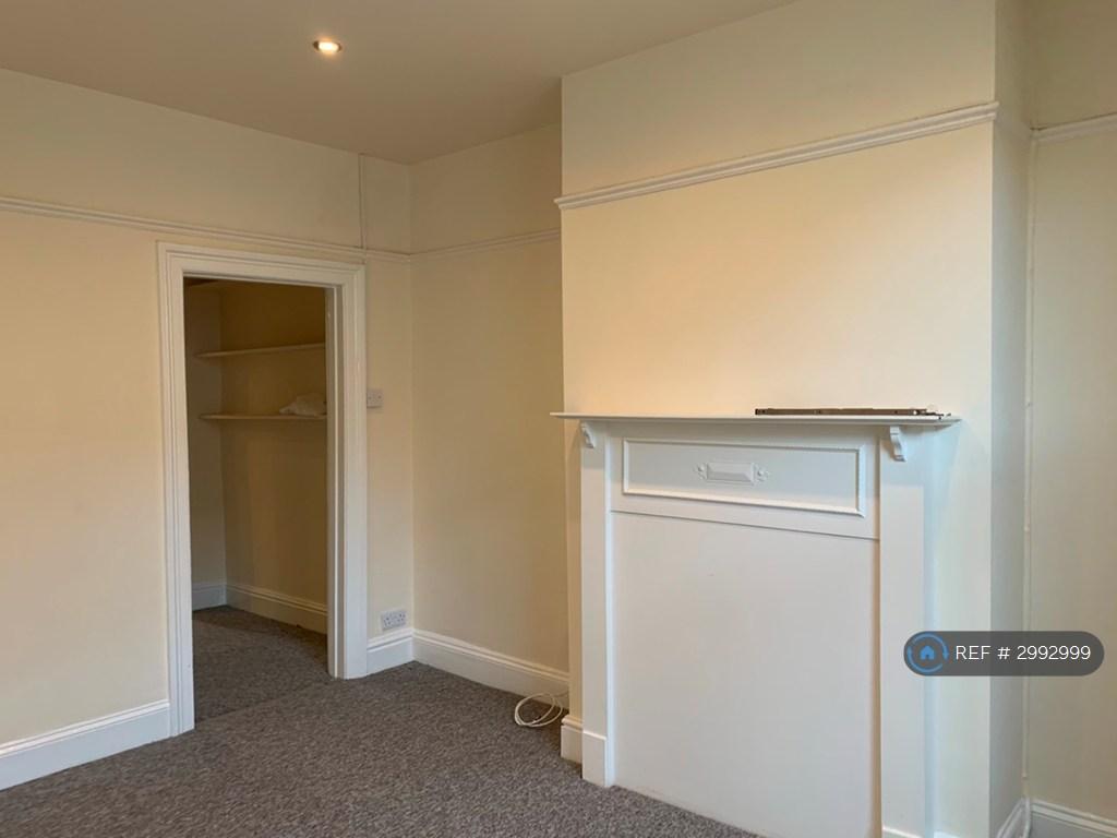 Apartment in Bristol - View 5
