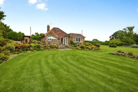 4 bedroom bungalow for sale, Hammer Lane, Vines Cross, Heathfield, East Sussex, TN21