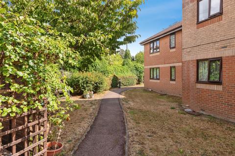 2 bedroom flat for sale, Upper High Street, TAUNTON