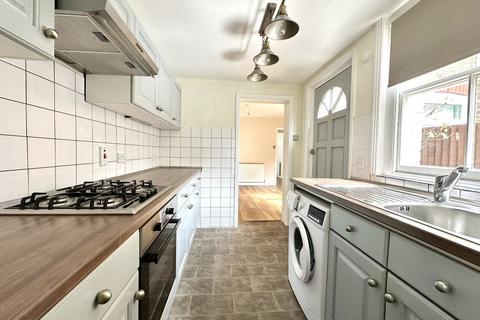 2 bedroom terraced house for sale, Middle Lane, Epsom
