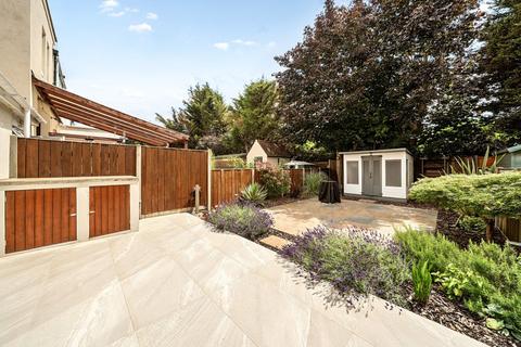 3 bedroom end of terrace house for sale, Southdown Road, Raynes Park, London, SW20