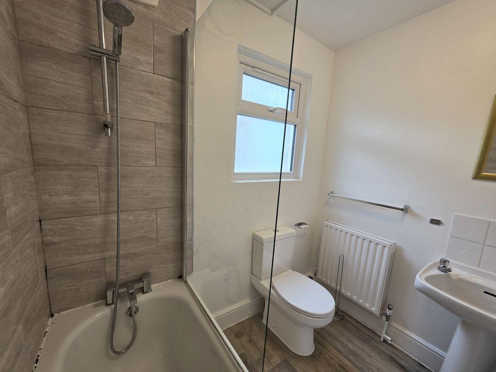 House in London - View 5