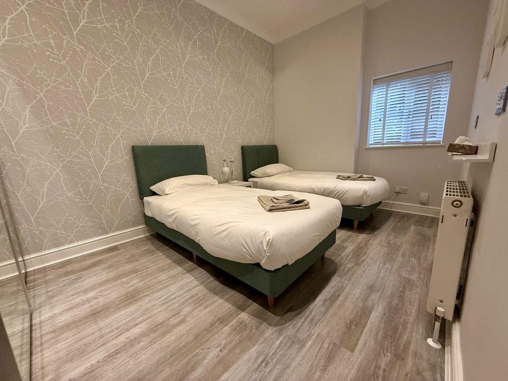 Apartment in Boscombe - View 2