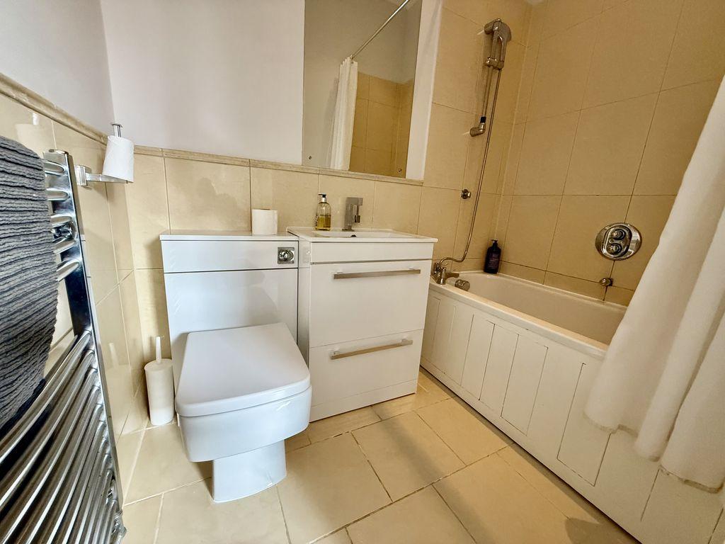 Apartment in Boscombe - View 5