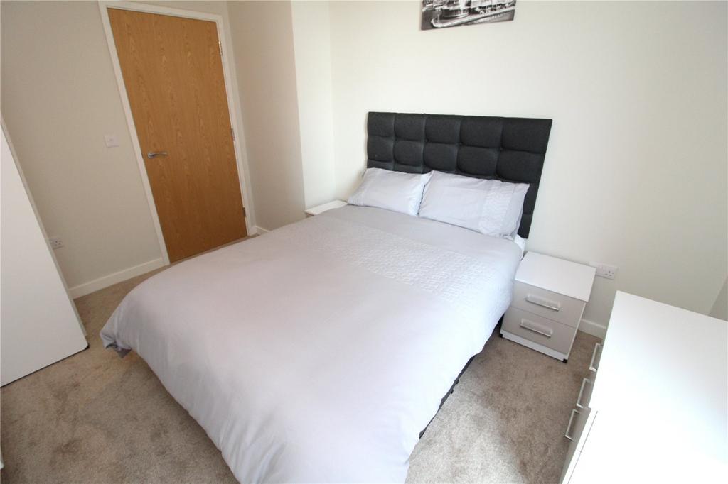 Apartment in Salford, Greater Manchester - More