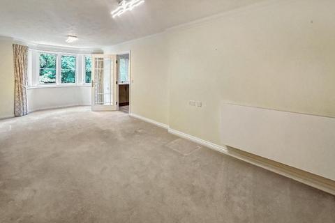 undefined, South Croydon CR2