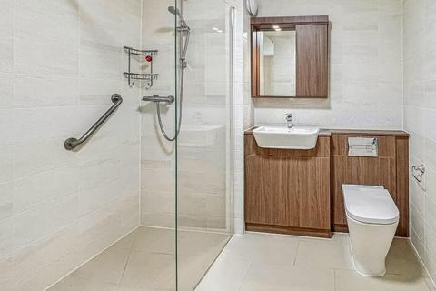 undefined, South Croydon CR2