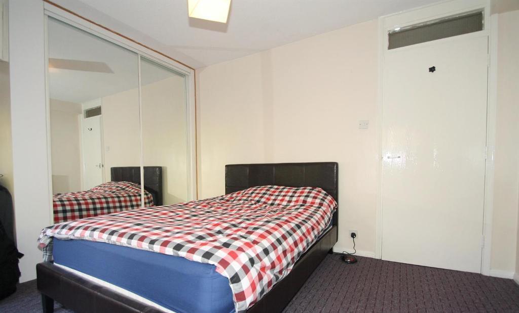 Apartment in London - View 3