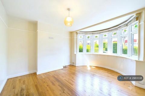 3 bedroom semi-detached house to rent, Kings Way, Harrow, HA1