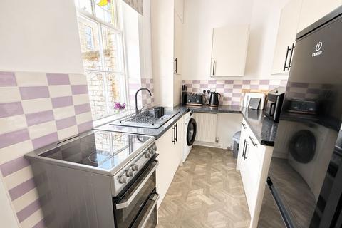 2 bedroom terraced house for sale, Helen Street, Shipley BD18