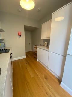 2 bedroom flat to rent, Brighton Street, Edinburgh, EH1