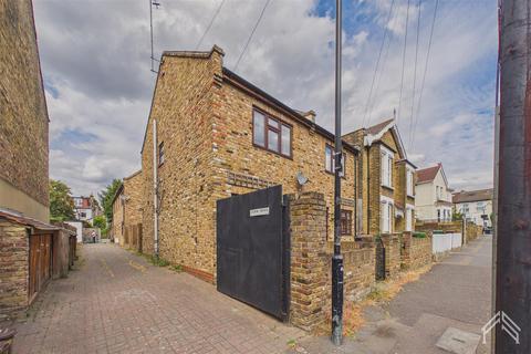 10 bedroom house for sale, Mansfield Road, London E17