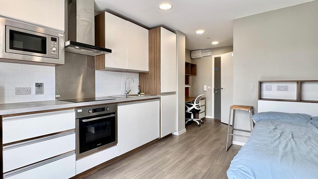 Apartment in Bristol - View 2